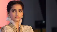 Sonam Kapoor Sebut Bodoh Pemerintah India yang Larang Pornografi