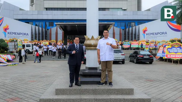  Sah! Momen Erick Thohir Lakukan Sertijab Menpora dengan Dito Ariotedjo