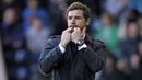 Andre Villas-Boas. Pelatih asal Portugal berusia 44 tahun yang sejak tengah musim 2021/2022 berstatus tanpa klub usai meninggalkan Olympique Marseille ini menempati posisi keempat sebagai pelatih dengan nilai transfer termahal sepanjang sejarah. Chelsea mendatangkannya pada awal musim 2011/2012 dari FC Porto dengan biaya 15 juta euro atau kini setara Rp226 miliar. Belum genap semusim, ia dipecat Chelsea pada Maret 2012. (AFP/Ian Kington)