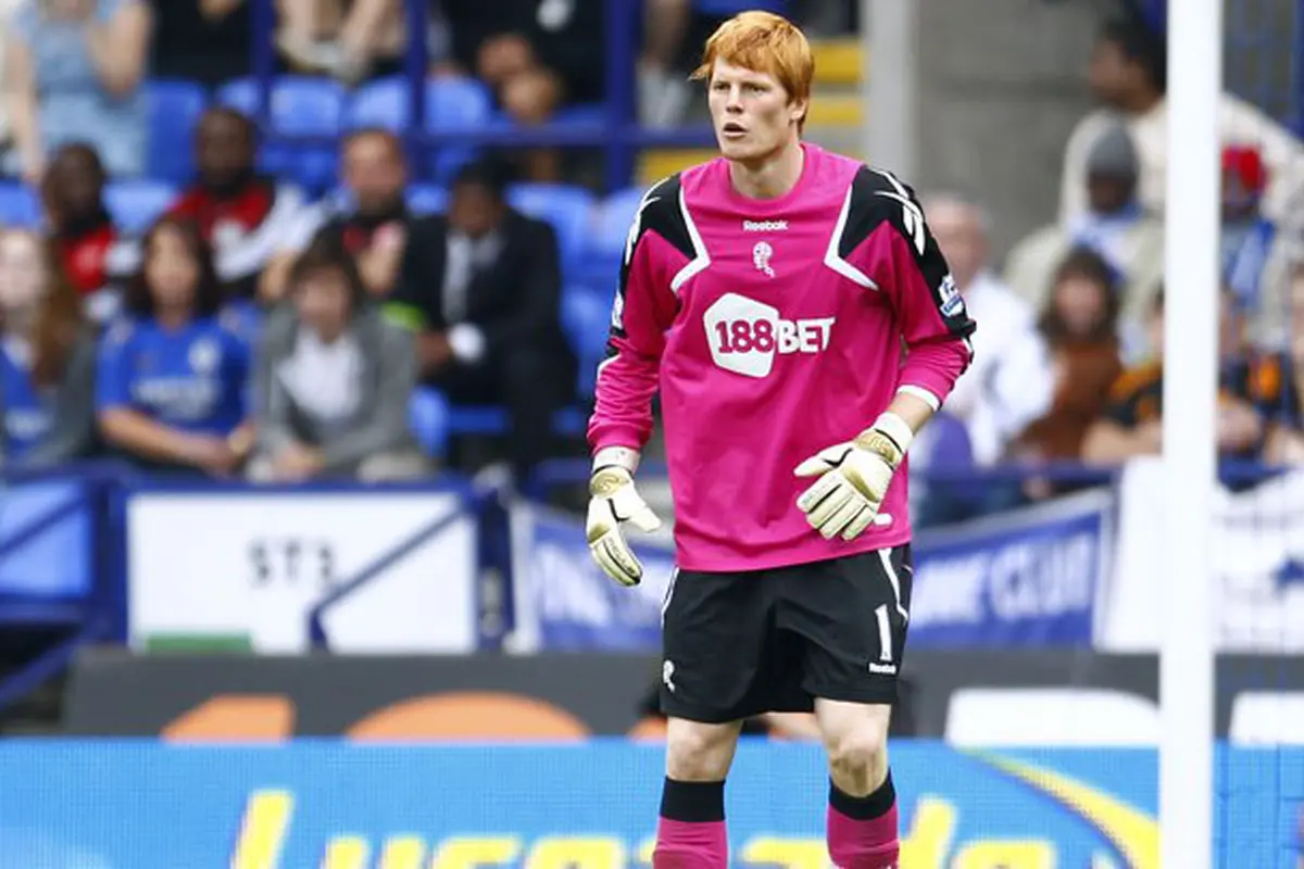 Adam Bogdan