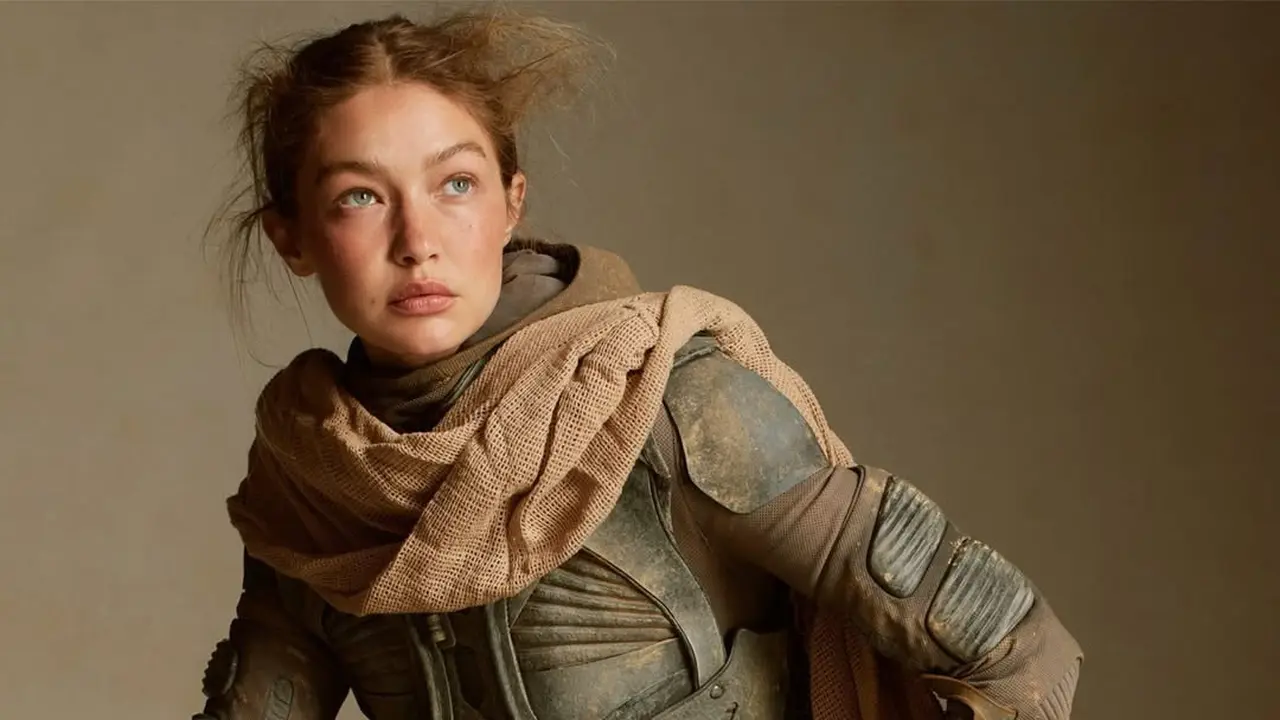 Epic! Potret Gigi Hadid Pakai Kostum Stilsuit Warrior dari Film Dune untuk Vogue World
