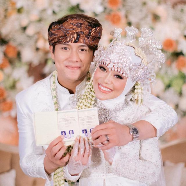 Rizky Billar dan Lesti Kejora.