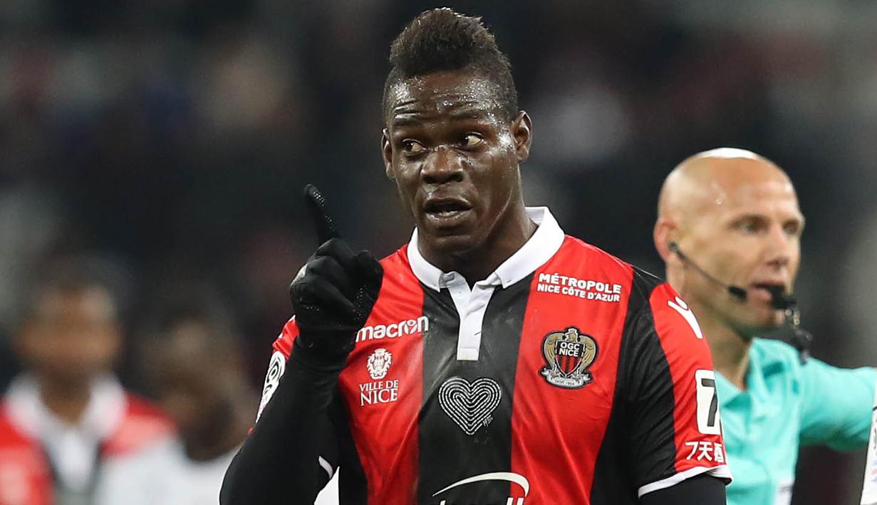 6. Mario Balotelli (Nice) - 12 Gol (4 Penalti). (AFP/Valery Hache)
