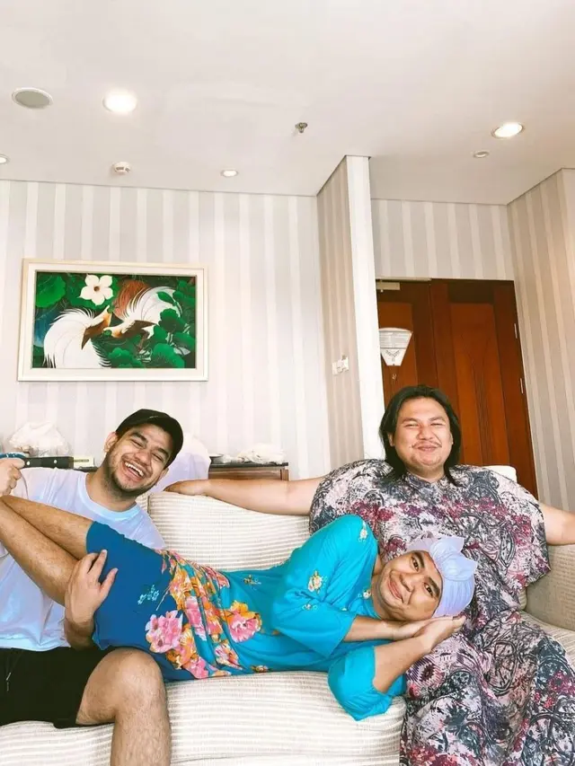 7 Potret Persahabatan Fadil Jaidi dan Keanu AGL, Kompaknya Selalu Curi Perhatian