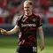 Gelandang Bayer Leverkusen asal Jerman bernomor punggung 10, Florian Wirtz, melakukan pemanasan sebelum pertandingan divisi pertama Bundesliga Jerman antara Bayer Leverkusen dan Union Berlin di Leverkusen, Jerman Barat, pada tanggal 12 April 2025. (INA FASSBENDER/AFP)