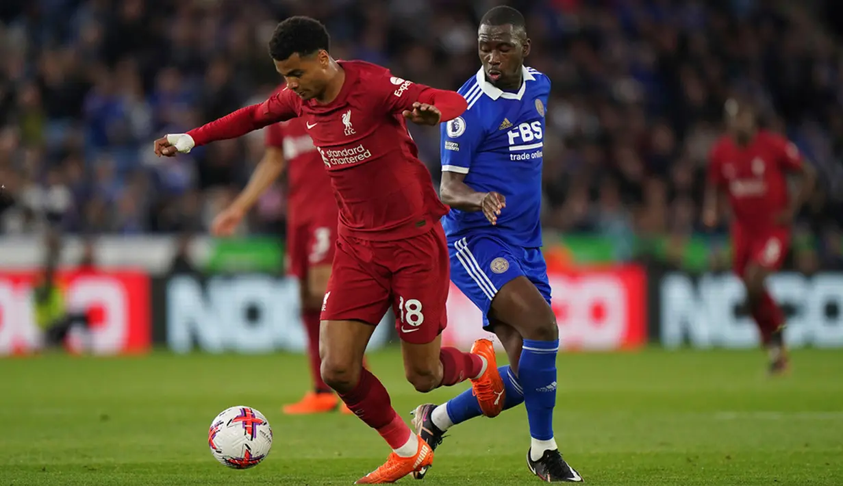 Liverpool berhasil menjaga tren kemenangan usai mengalahkan Leicester City 3-0 pada pekan ke-36 Liga Inggris. Tiga gol Liverpool dicetak oleh Curtis Jones (2 gol) dan Alexander Trent Arnold. (Tim Goode/PA via AP)