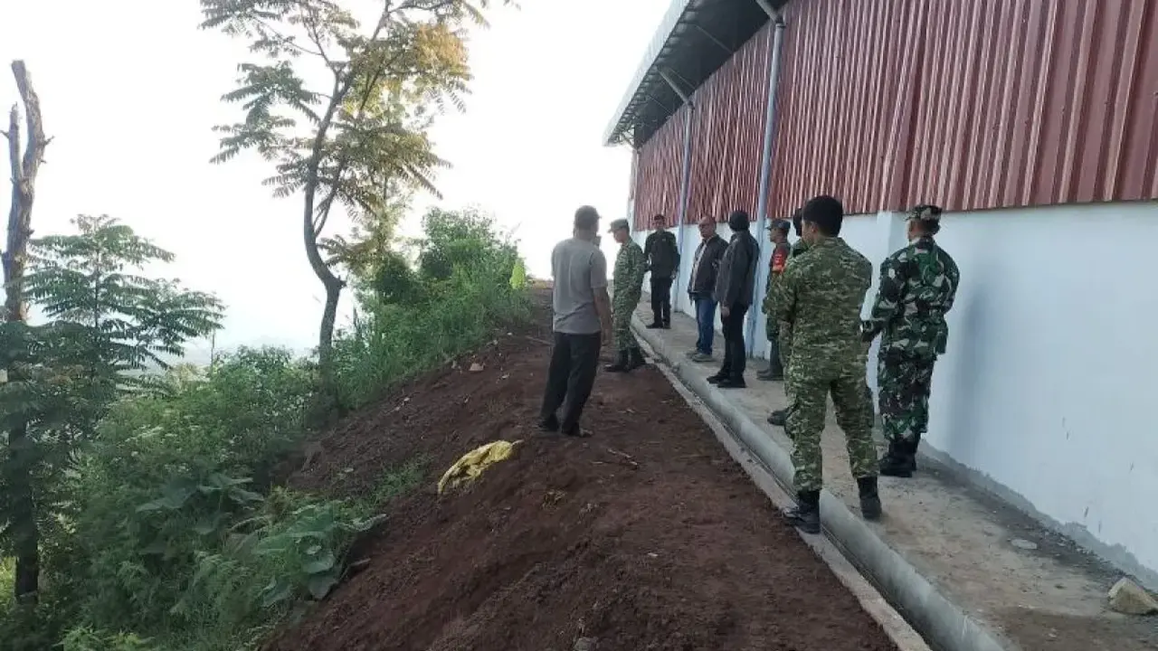 Lokasi pembangunan Koperasi Desa/Kelurahan Merah Putih (KDKMP) di Desa Kediten, Kecamatan Plantungan, Kabupaten Kendal, Jawa Tengah. (Dok. Antara)