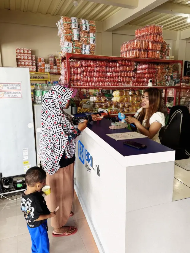 BRILink Agen di Sumbawa Permudah Akses Transaksi Warga, Sekaligus Buka Peluang Usaha