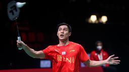 Tampil sebagai penentu kemenangan Shesar pun harus bersusah payah untuk mengalahkan Adulrach Namkul dengan skor 23-21, 10-21, dan 21-8. (Badminton Photo/Yves Lacroix)