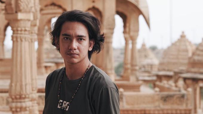 Adipati Dolken Jadi Lelaki Bisu Di Film Namamu Kata Pertamaku Entertainment 