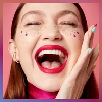Merayakan hari jadi yang kelima, Maybelline Superstay Matte Ink hadirkan tiga shades baru yang cocok untuk merayakan ulang tahun (Maybelline)