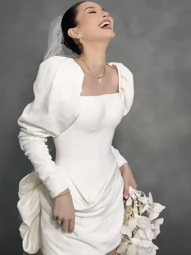 Alyssa Daguise dengan Riasan Wajah Bernuansa Warm. Tik Tok Alyssa