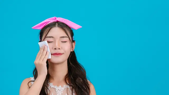 Penggunaan Face Oil Paper untuk Mengatasi Oksidasi