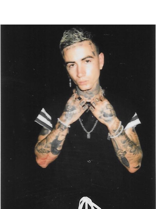 7 Potret Austin Wilson, Pacar Baru Demi Lovato yang Jadi Model