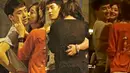 Pada 2012, Seungri tersandung skandal seksual. Lantaran foto ciuman Seungri dan Anna Kubo di Hongkong tersebar luas. YG Entertainment menjelaskan jika keduanya baru syuting. (Foto: soompi.com)