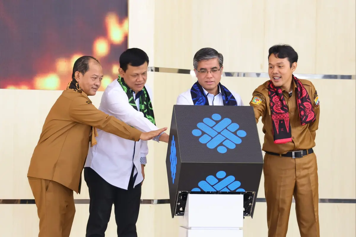 Buka Program Project Based Learning (PBL) Smart Sector, Menaker Yassierli Optimis Cetak SDM Siap Kerja