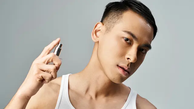 Cara agar parfum pria tahan lama