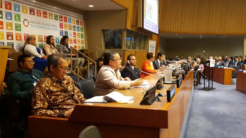 Menteri Bambang Brodjonegoro meluncurkan Voluntary National Review 2019 di United National High-Level Political Forum on Sustainable Development