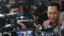 Kabareskrim Komjen Polisi Budi Waseso saat memberikan keterangan di lobi Bareskrim Polri, Jakarta, Jumat (15/5).  Keterangan tersebut terkait pemeriksaan Gubernur Jawa Barat, Ahmad Heryawan tadi pagi. (Liputan6.com/Johan Tallo)