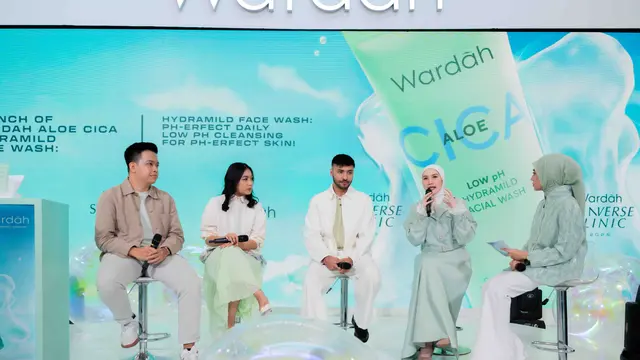 Wardah meluncurkan facial wash yang mengandung Aloe dan Centella Asiatica
