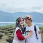 6 Potret Angbeen Rishi dan Adly Fairuz Liburan ke Jepang, Penampilannya Curi Perhatian (Sumber: Instagram/angbeenrishi)