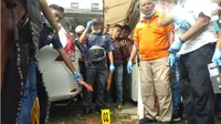 Ledakan diduga bom bunuh diri terjadi di Markas Kepolisian Resor Kota Besar (Mapolrestabes) Medan, Jalan HM Said, Kecamatan Medan Perjuangan, Kota Medan. (Liputan6.com/Reza Efendi)