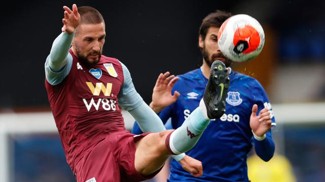 Everton Diimbangi Aston Villa