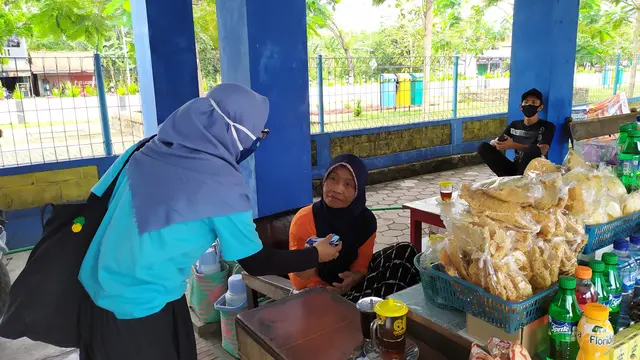 Bagikan 1500 Masker, Damri  Purworejo dan BUMN ajak Anak Muda Perangi Covid-19