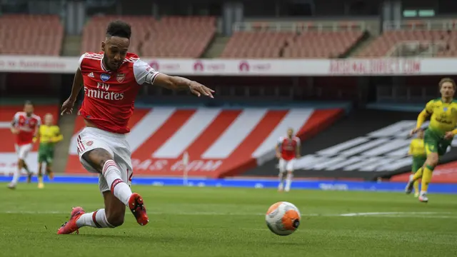 FOTO: Arsenal Bantai Norwich City 4-0, Aubameyang Tampil Gemilang