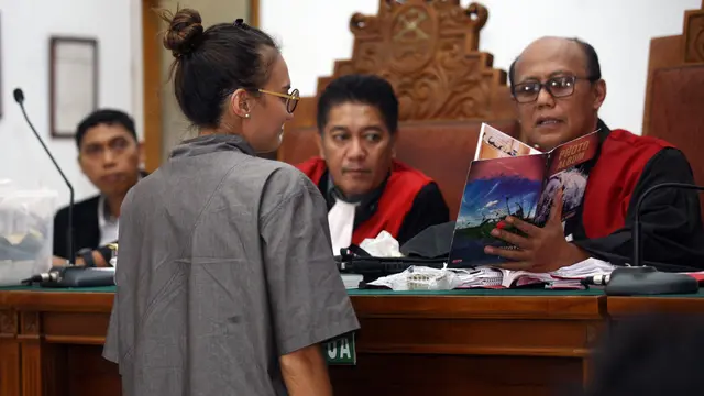 [Bintang] Nadine Chandrawinata