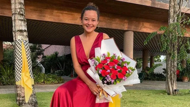 Magnificent Woman - Melati Wijsen: Perempuan Indonesia yang Tampil di Festival Film Cannes 2021