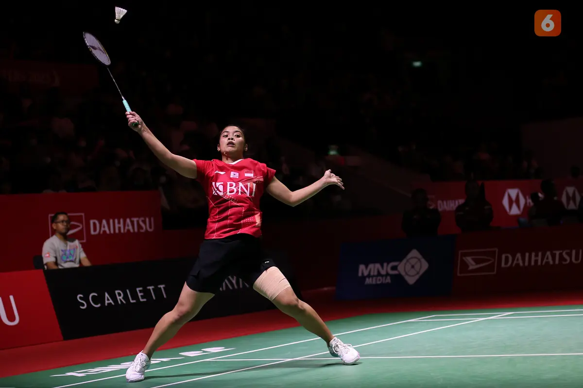 Foto: Istora Bergemuruh Kekecewaan, Tiga Wakil Indonesia Termasuk Apriyani/Fadia Tumbang pada Laga yang Sama di Indonesia Masters 2023
