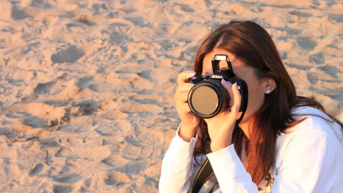 7 Tips Pose Foto Saat Melakukan Pemotretan di Pantai