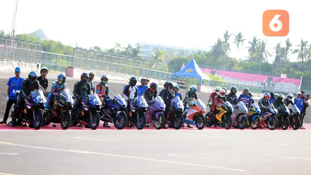 Foto: Melihat Keseruan Pembalap saat Latihan Balap Ketahanan di Yamaha Endurance Festival 2023