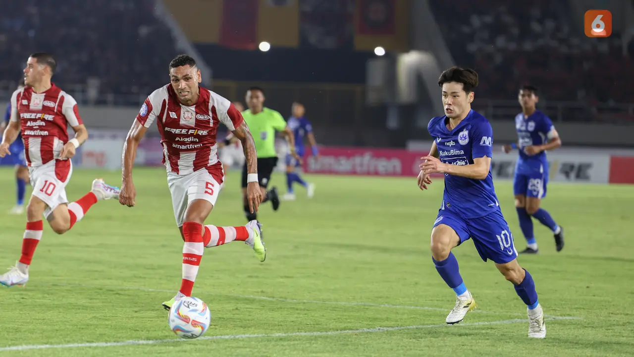 Persis Solo Vs PSIS Semarang