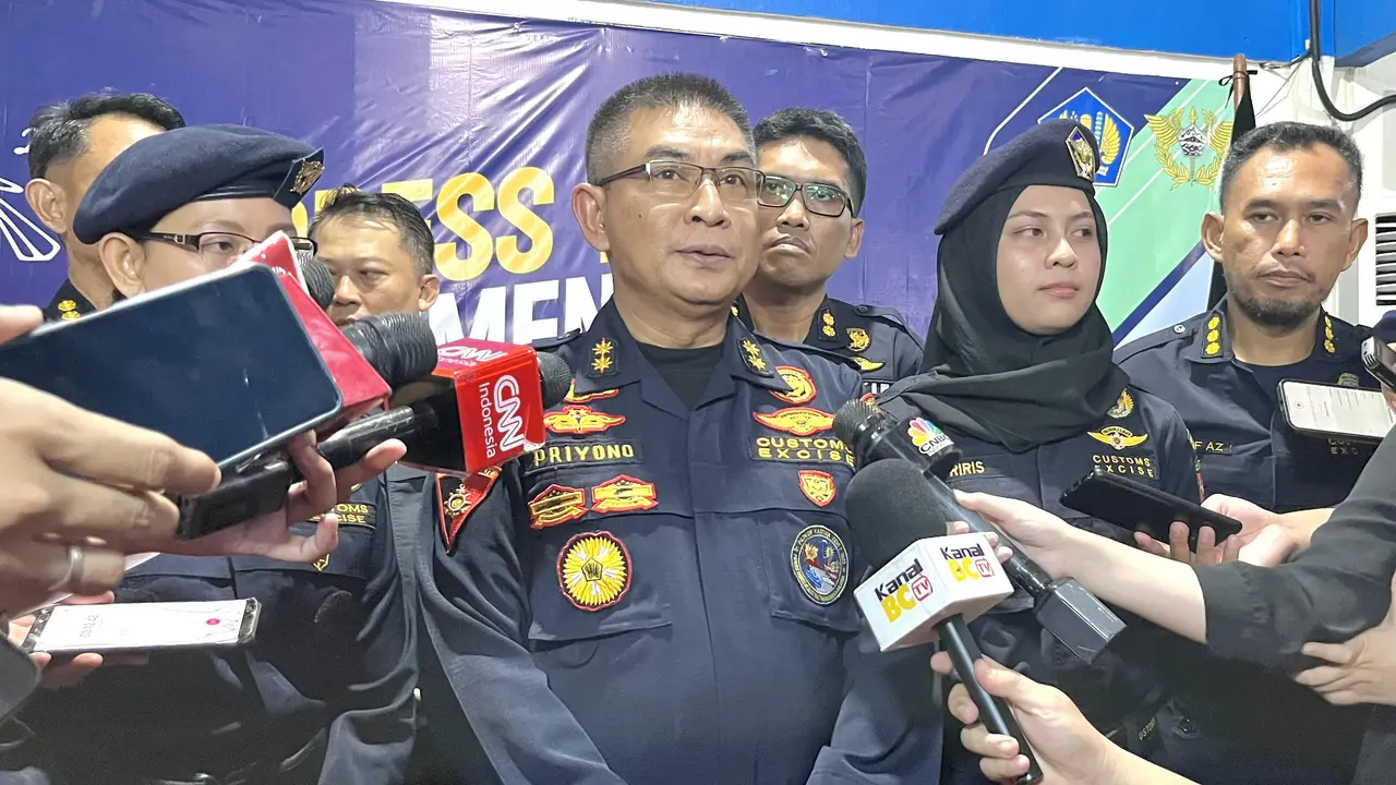 Kepala Kantor Wilayah Bea Cukai Provinsi Kepulauan Riau Priyono Triatmojo, Jumat (28/6/2024). (Pipit/Liputan6.com)