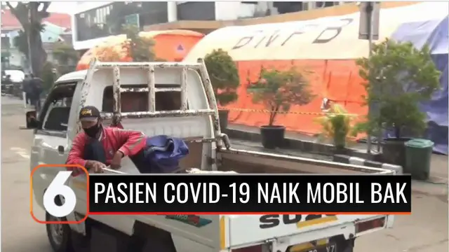 Pasien Rumah Sakit Chasbullah Abdulmadjid RSUD Kota Bekasi, Jawa Barat, ini sempat viral di media sosial setelah dibawa dengan mobil bak terbuka, dan sebuah angkot.