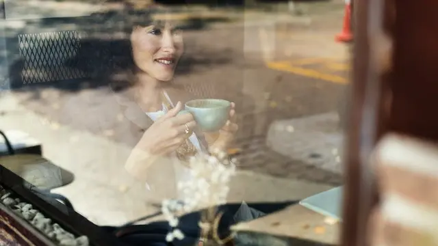 [Bintang] Cuek banget, 5 Shio Ini Nggak Sadar Lagi Digosipin