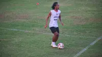 Pemain Bali United, Hariono. (Bola.com/Maheswara Putra)
