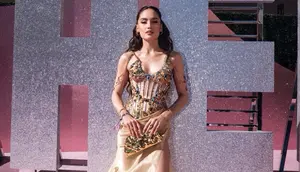 Pesona Cinta Laura di Victoria’s Secret Fashion Show 2026, Kenakan Gaun Desainer Indonesia