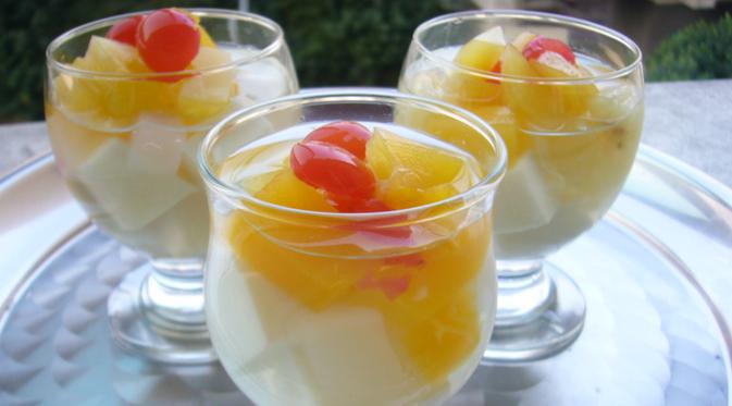 Puding ini sangat mudah dibuat dan tak butuh waktu lama. Cocok untuk disajikan saat berbuka