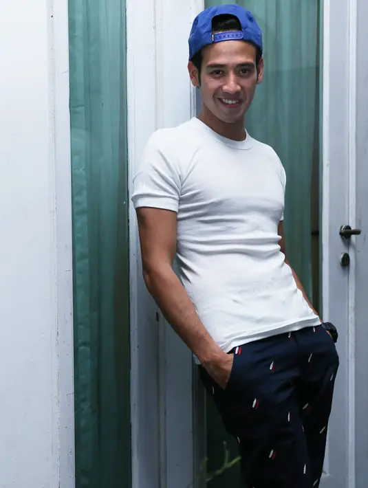 Almarhum Olga Syahputra berpesan kepada sahabatnya yang satu ini agar terus totalitas dalam berakting, karena kesempatan tidak datang dua kali. (GAlih W. Satria/Bintang.com)