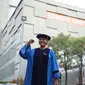 Marchelin Putri Kijne Wally, mahasiswa asal Papua, berhasil lulus jadi sarjana di Binus University. (dok. Binus University)
