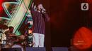 Grup band D'Masiv menghibur penonton Titik Kumpul Festival 2024 di Stadion Madya GBK, Jakarta Pusat, Sabtu (27/4/2024). (Liputan6.com/Angga Yuniar)