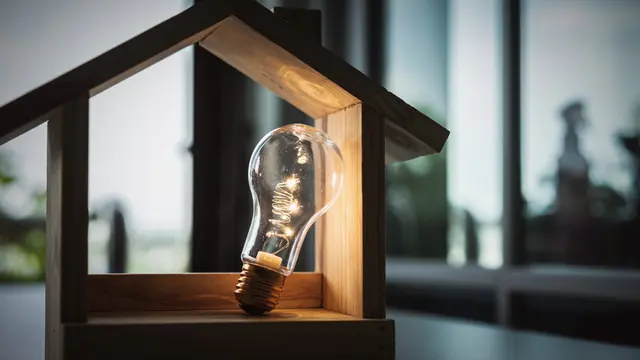 Wajib Tahu Cara Hemat Listrik Lampu, Biar Tagihan Tak Bikin Sendu!
