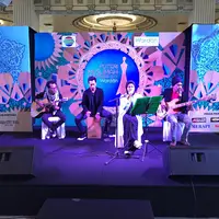 Peserta audisi Puteri Muslimah Indonesia 2017 di Yogyakarta sedang menunjukkan bakatnya. (Dokumentasi Indosiar)