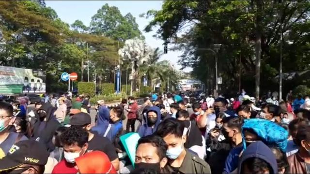 Vaksinasi Covid-19 di Pusat Pemkot Tangerang.