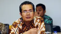 Wakil Ketua KPK, Alexander Marwata menjawab pertanyaan saat rapat dengan pimpinan Komisi Yudisial di gedung Komisi Yudisial, Jakarta.(Liputan6.com/Helmi Fithriansyah)
