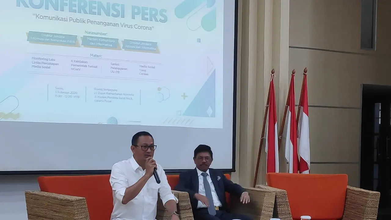 Menteri Komunikasi dan Informatika (Menkominfo) Johnny G Plate akan melakukan tindakan tegas bagi siapapun yang menyebarkan berita bohong atau hoaks soal wabah virus corona di Wuhan, China.