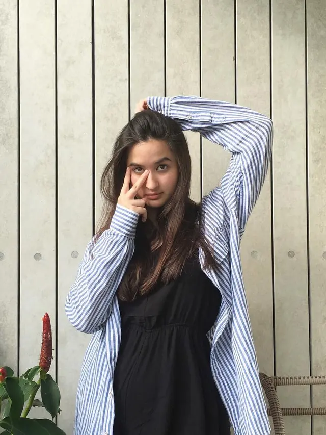 [Bintang] Seperti Orangtuanya, Ini 18 Foto Anak Artis yang Cantik dan Tampan